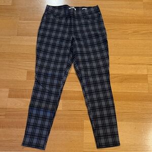 Nine West Pull-on Black and Gray Plaid Skinny Pants